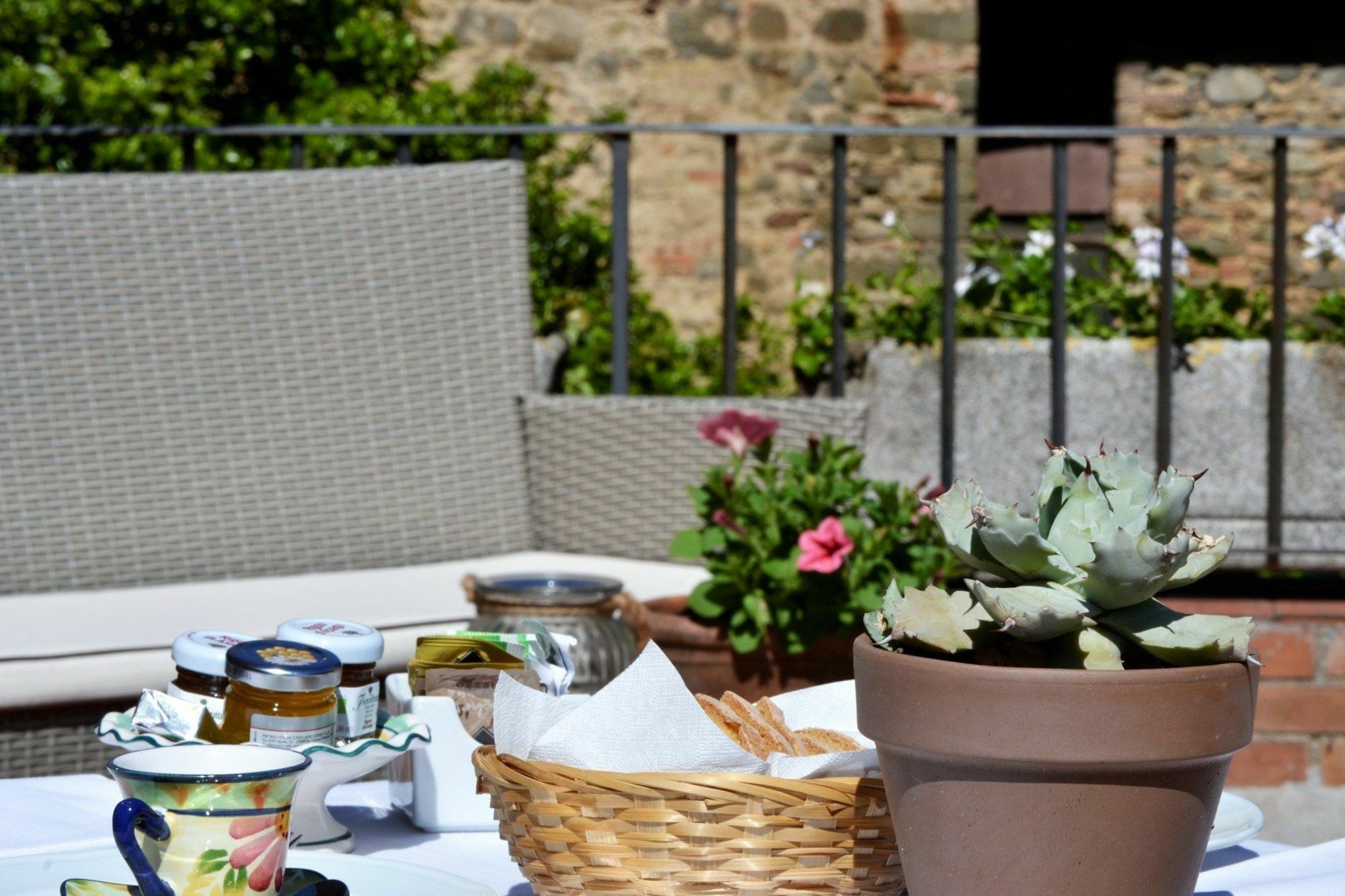 Il Palazzo Del Cardinale Bed & Breakfast Montalcino Ngoại thất bức ảnh